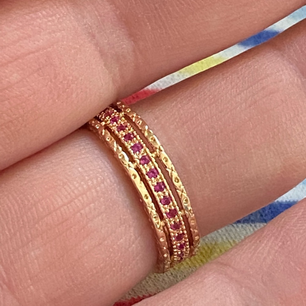 NEW Gorgeous 18K Gold Plated Round Cut Ruby Ring - Picture 4 of 4